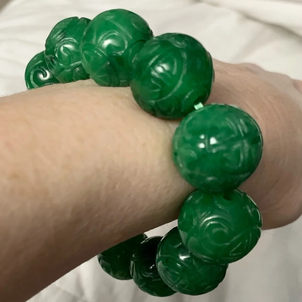 Green Jade Carved Beads